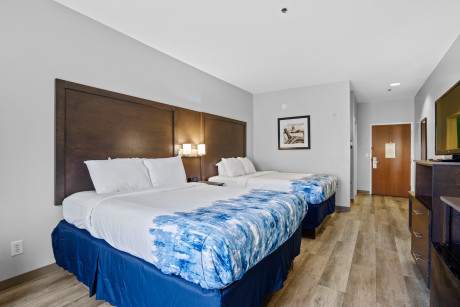 Blue Water Inn  Best Western Signature Edition Sneads Ferry - 2 Queen Beds